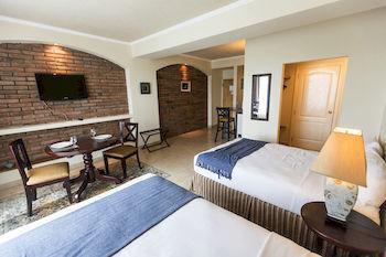 Altos De Fontana Hotel