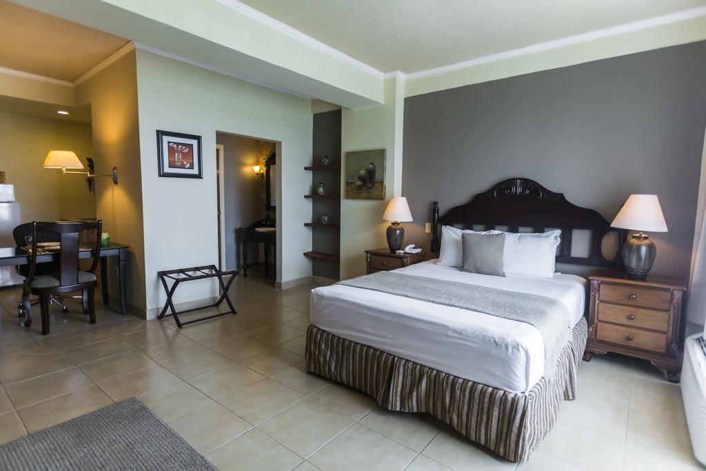 Altos De Fontana Hotel Managua