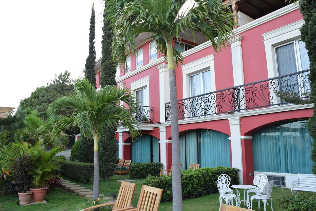 Altos De Fontana Hotel