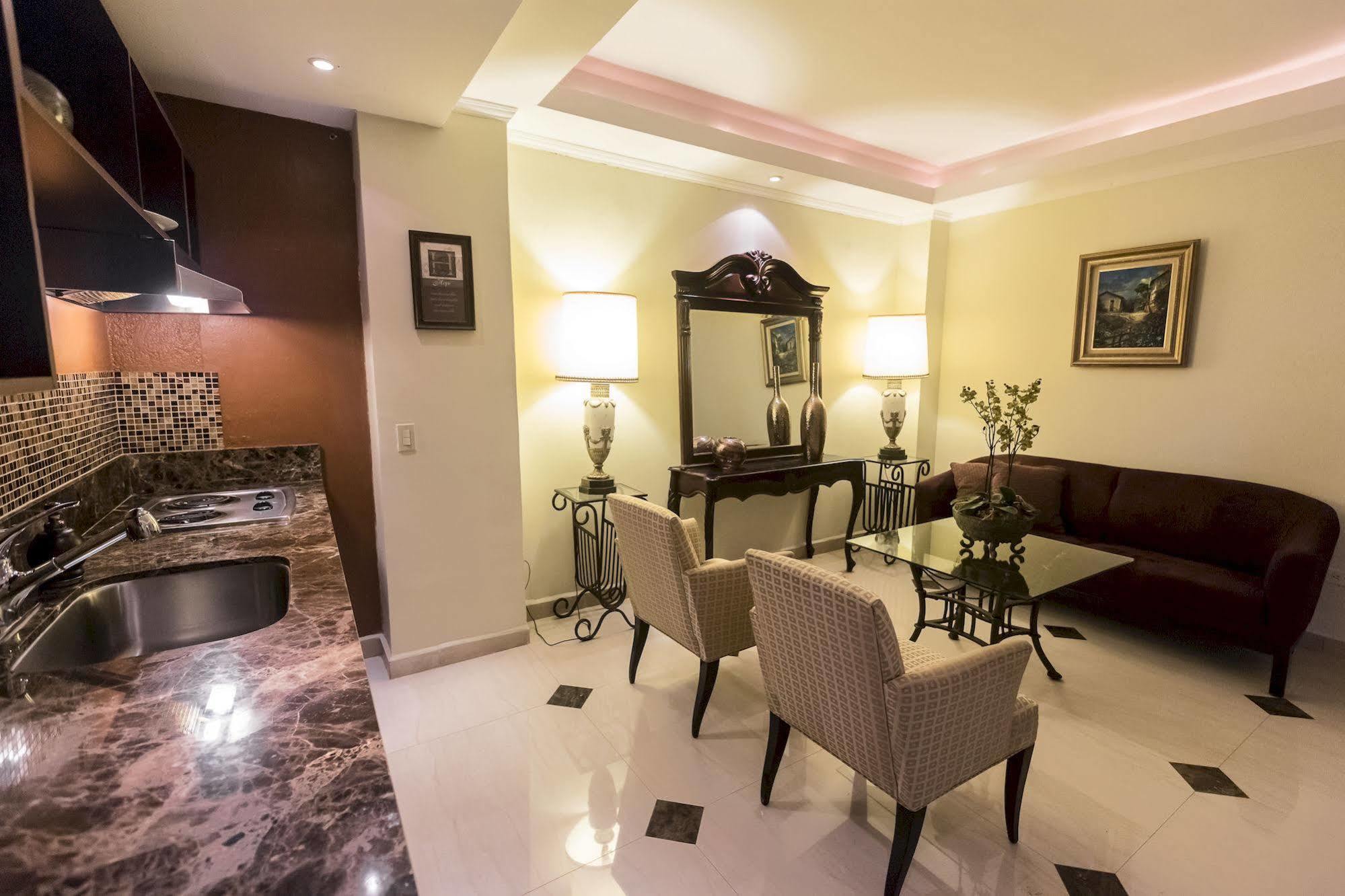 Altos De Fontana Hotel