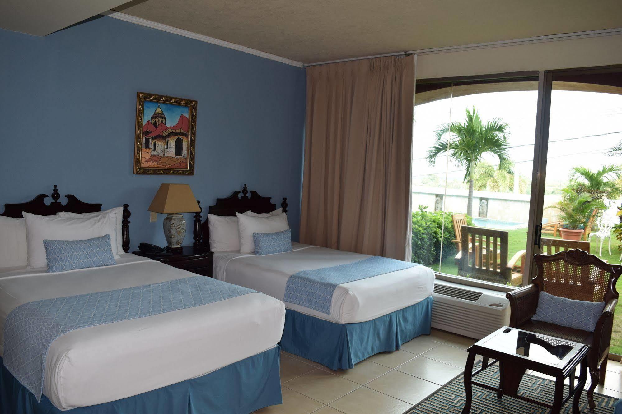 Hotel Altos De Fontana 3*